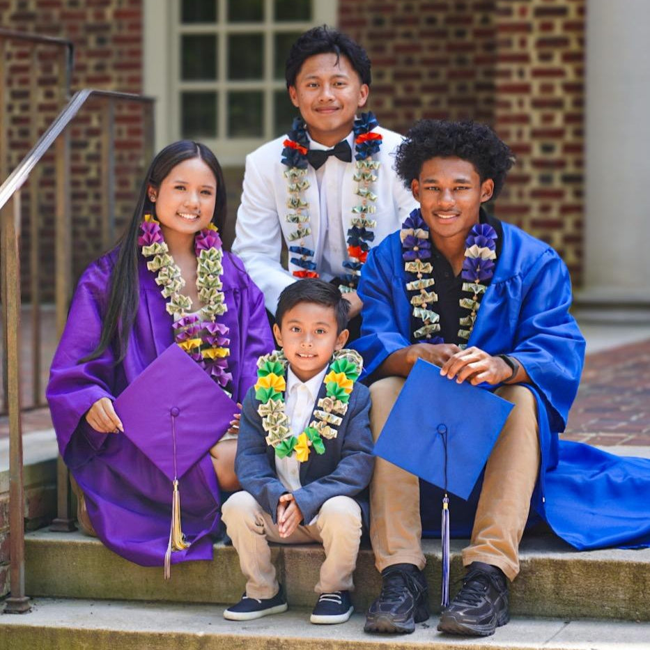 Classic Lei: ROYAL BLUE