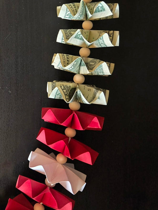 Classic Money Lei: RED