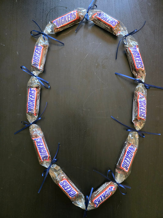 Candy Lei: SNICKERS