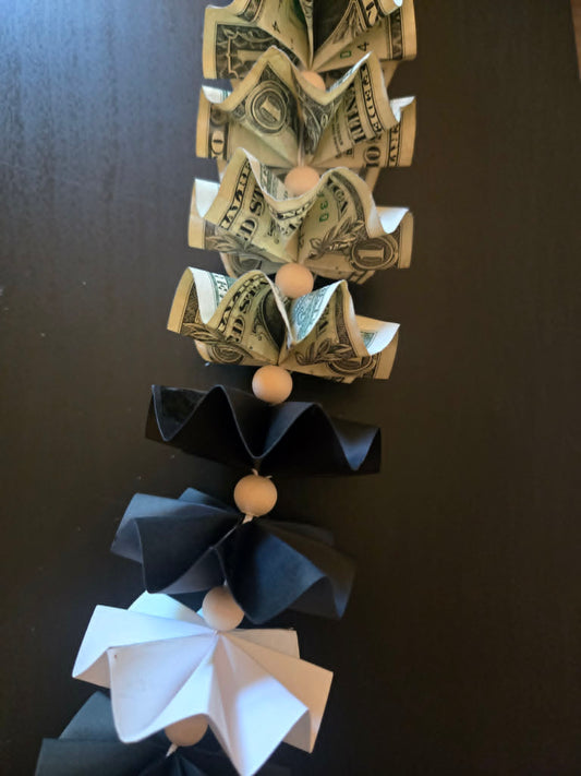 Classic Money Lei: BLACK