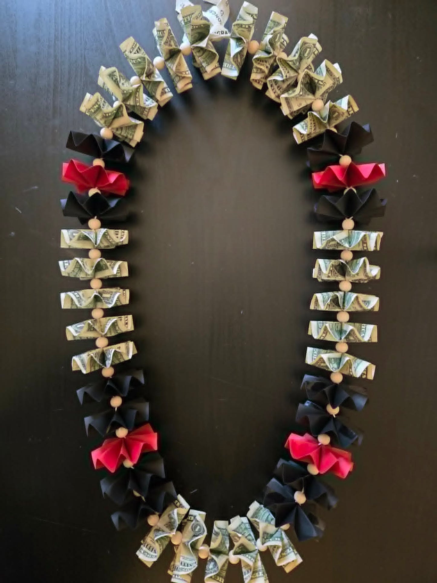 Classic Money Lei: BLACK